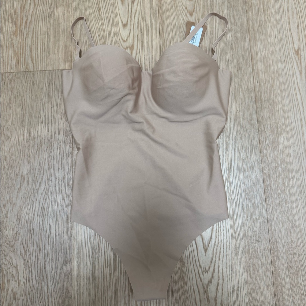 SKIMS Body Molded Underwire Thong Bodysuit sienna - med NWT